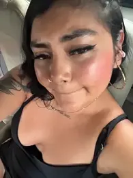 ItsEla webcam model stream image