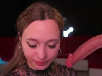 karolinedeep_love webcam chaturbate model stream image