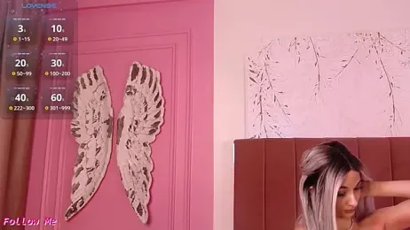 PinkySparks webcam model stream image