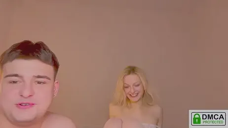 your_molly_mark_ webcam model stream image