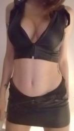 Zoeehoot webcam model stream image