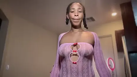 Cum2Charm webcam model stream image