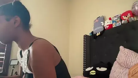 Cum2Charm webcam model stream image