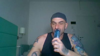 ilciuciu20 webcam cam4 model stream image