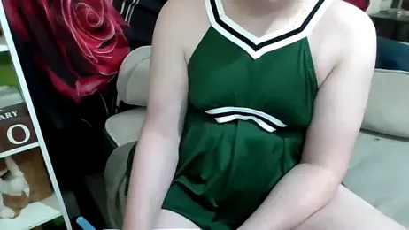 AverageRose webcam model stream image