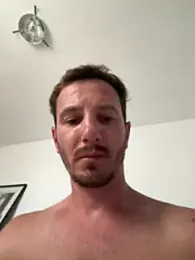 Oliverhnt webcam model stream image