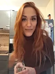 SlimBellaa webcam model stream image