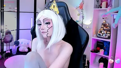 MilkyCute webcam model stream image