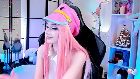 MilkyCute webcam model stream image