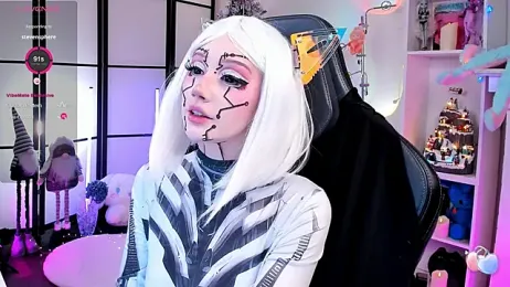 MilkyCute webcam model stream image