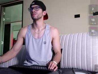 phantom_bigger1 webcam model stream image