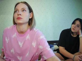 DivineTrio webcam model stream image