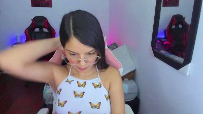 room_kiitty webcam cam4 model stream image