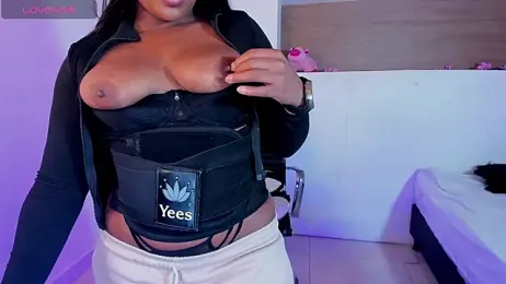 IvyBliss8 webcam stripchat model stream image