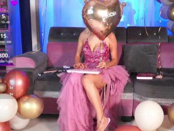 LucyRouse webcam model stream image