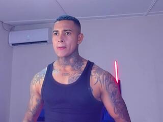 Tyler Belll webcam model stream image