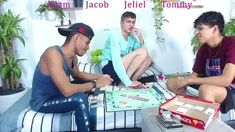 Interracial_Snow_Bunny webcam stripchat model stream image