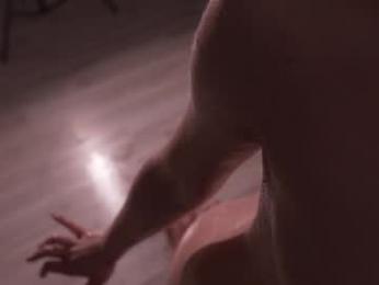 alissa_wxw webcam model stream image