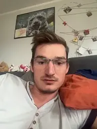 Netflixundcock webcam stripchat model stream image