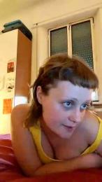 WhosKelly webcam model stream image