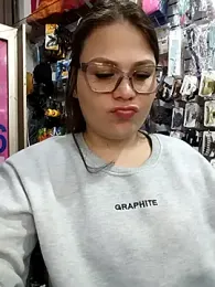 Vale_Saenzz webcam model stream image