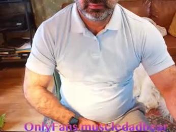 muscledadbear webcam model stream image