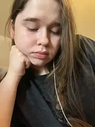 HornyGirlH webcam stripchat model stream image