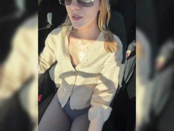 RoxyJet webcam model stream image