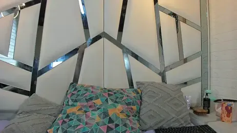 ScarlettAndLucas webcam model stream image