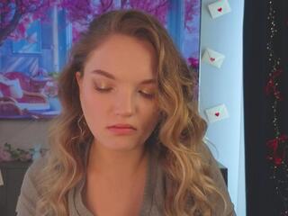 Caridad Mcgee webcam model stream image