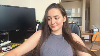 emillycarter webcam cam4 model stream image