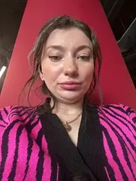 MooonReal webcam model stream image