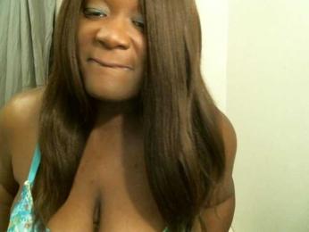 Bigtitscassie webcam bongacams model stream image