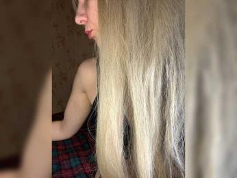 AnnaFlowers webcam model stream image