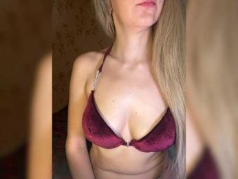AnnaFlowers webcam model stream image
