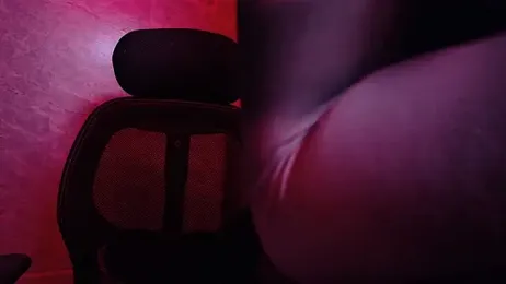 MidnightFlame webcam model stream image