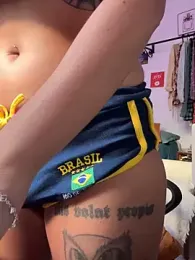 GrlAlice webcam model stream image