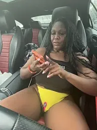 TilaTotti webcam model stream image