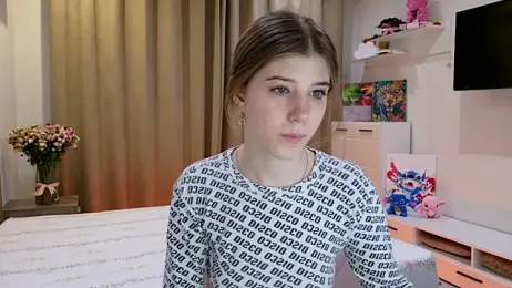 Bella_amory webcam model stream image