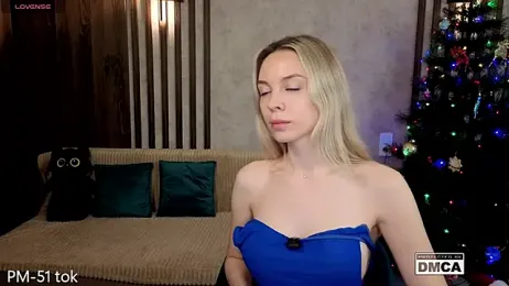 Holl1Would webcam stripchat model stream image