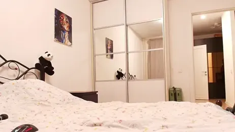 Eziliz webcam model stream image