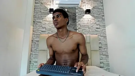 XAVI_LEE webcam model stream image