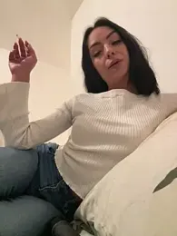 KallyK webcam model stream image