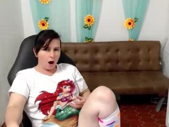 selene_mom webcam model stream image