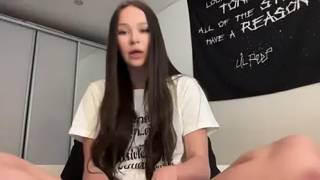 ur_molly webcam model stream image