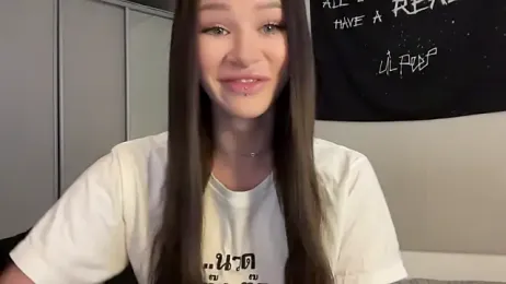 ur_molly webcam model stream image