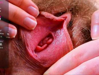 lolly-red- webcam bongacams model stream image