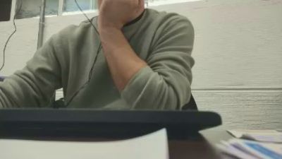 _play_ webcam model stream image