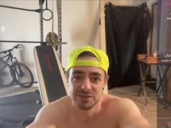 brad_bounce webcam chaturbate model stream image