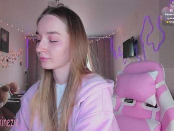 Polikinesis webcam model stream image